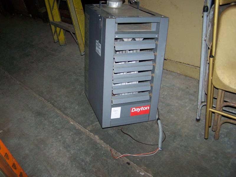 DAYTON 30,000 BTU HANGING HEATER 19443  