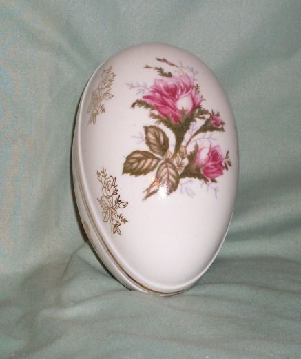 LEFTON CHINA, TRINKET BOX, FLORAL DECORATED EGG 2209  