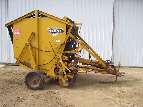 Vermeer 605 Round Baler hay NH bale rd rake  