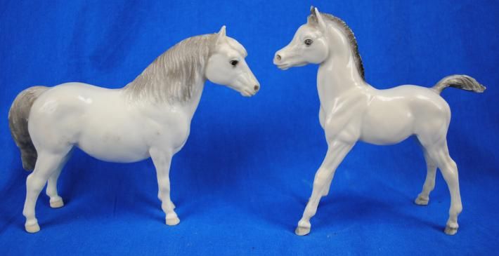 Two Vintage Plastic White Horse & Pony Figurine Toys Breyer Molding Co 