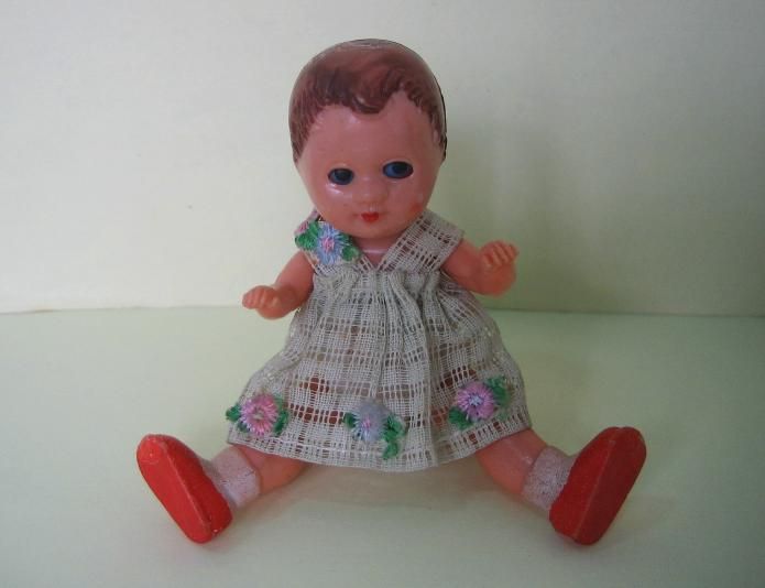 VINTAGE GERMAN BEAUTIFUL CELLULOID SLEEPING DOLL – ARI  