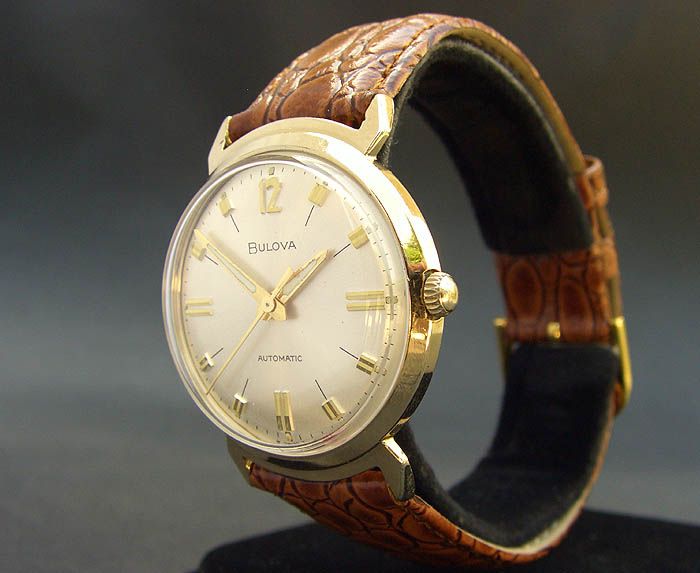 1968 Vintage BULOVA AUTOMATIC 11ALAC 17J MEN SWISS FANCY MODERN LUGS 