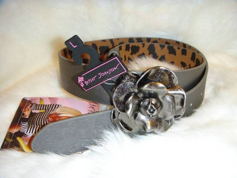 Betsey Johnson ROSE BUCKLE GRAY / Pewter Belt item# BBP1151   L  