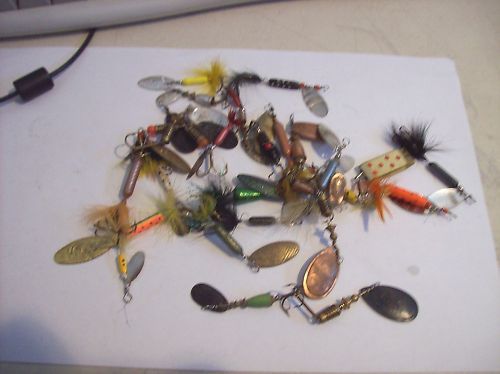 VINTAGE FISHING SPINNERS HOOK LOT  