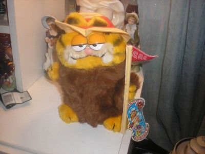 1981 GARFIELD DAKIN, BIG CAT ON CAMPUS, PLUSH  