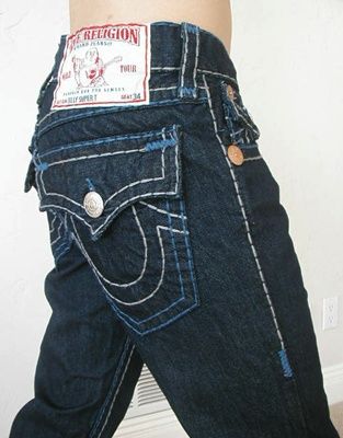   Billy super T jeans in Body Rinse. 100% cotton. Grey/blue stitches