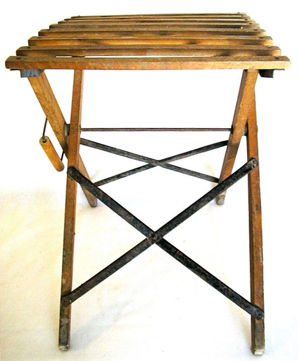 ANTIQUE PORTABLE STOOL FOLDING WOOD IRON TO FISH PAINT  