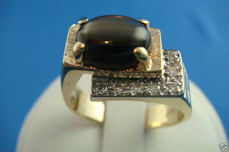 14 K. VINTAGE MENS STAR ONYX AND DIAMONDS RING UNIQUE  