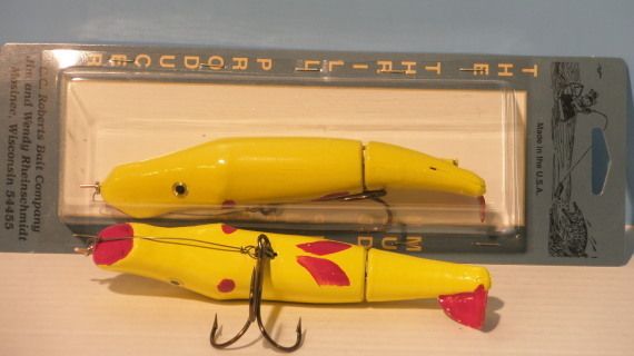 Roberts   Mud Puppy Model 101   Yellow   Musky Lure   Muskie Bait 