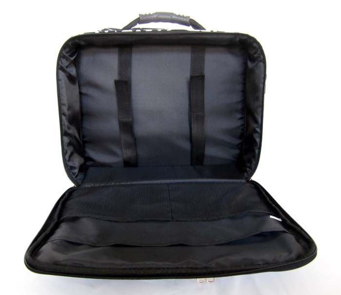   Compartment with 3 Pockets and Padded Laptop Holding Area