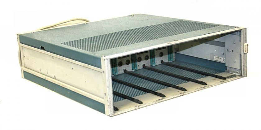 Tektronix TM 506 6 compartments Mainframe /cage  