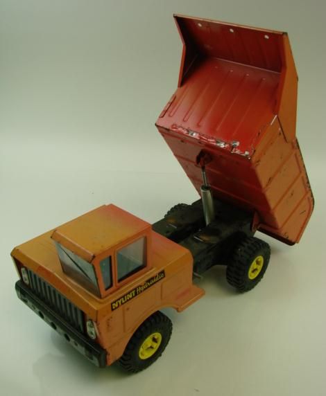   Nylint Hydraulic Dump Truck Pressed Steel Toy Car Dumptruck  