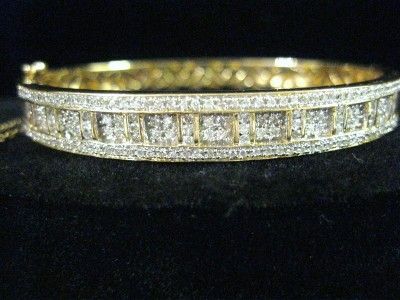   GOLD 2.0 CTTW. ROUND & PRINCESS CUT DIAMOND HINGED BANGLE BRACELET