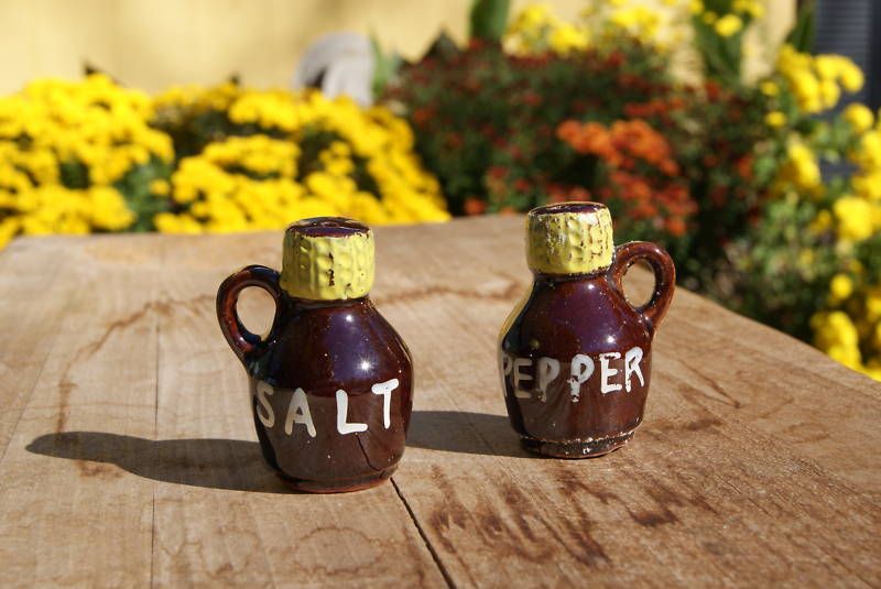 VINTAGEREDWARE WHISKEY JUGS SALT & PEPPER SHAKERS  