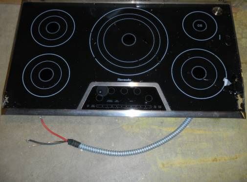 Thermador 36 Smoothtop Electric Cooktop CES365FS  