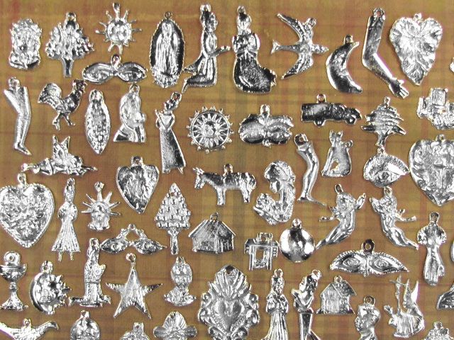 250  LARGE   SILVER MILAGROS MEXICAN FOLK WHOLESALE LOT◄  