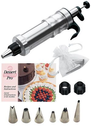 Wilton DESSERT DECORATOR PRO Cake Decorating Tips Icing  