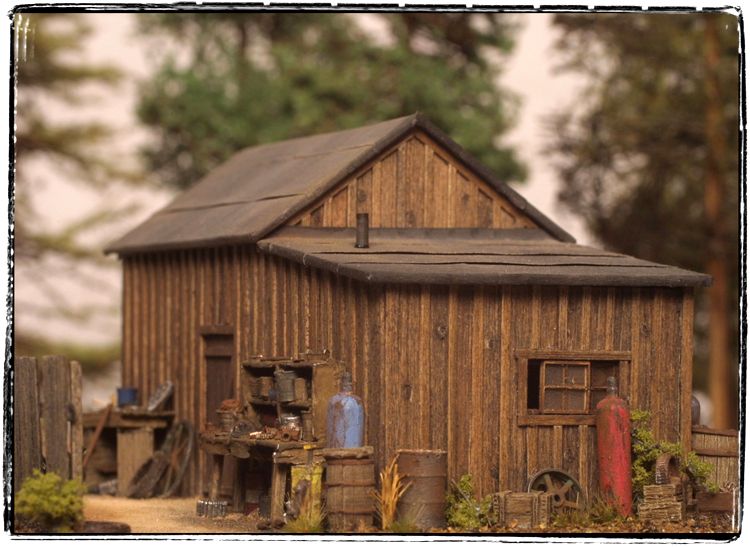 HO/HOn3 SierraWest Scale Models LineSide Storage Shed  