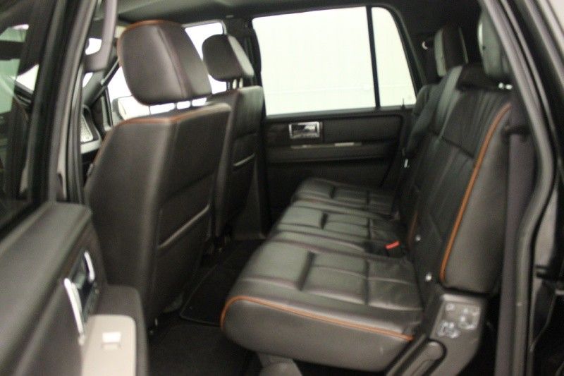 Lincoln  Navigator L 2WD in Lincoln   Motors