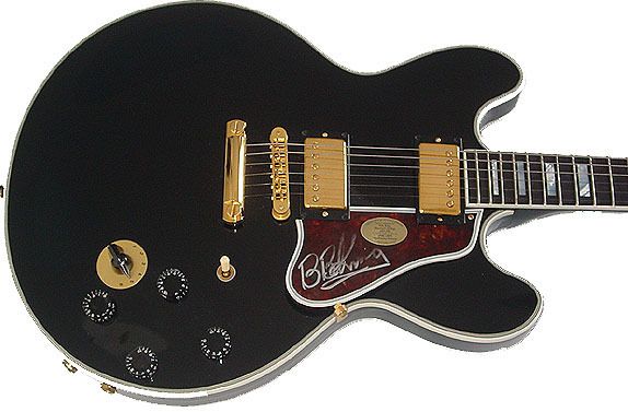 King Autographed Signed Gibson Lucille BB King Guitar UACC RD COA 