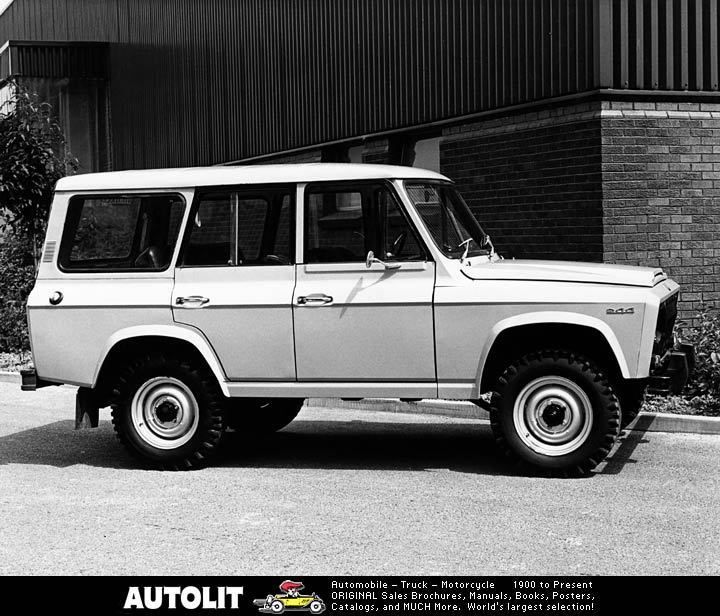 1981 ARO 101 4x4 SUV Factory Photo Romania  