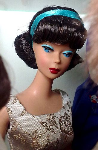 Graceful Barbie Evening Gala Re creation 1966 Gold  