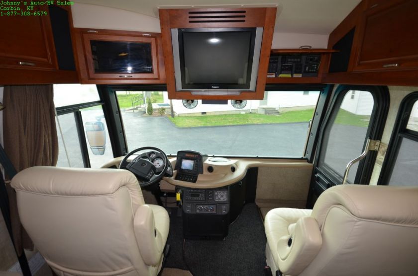 2006 FLEETWOOD REVOLUTION LE 40E CLASS A DIESEL MOTORHOME 2006 