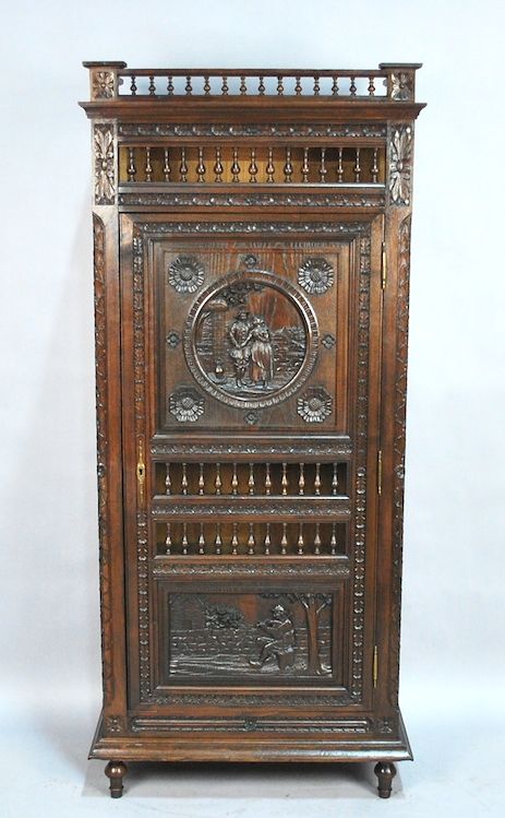 FINELY CARVED ANTIQUE FRENCH BRITTANY ONE DOOR CABINET BONNETIERE IN 